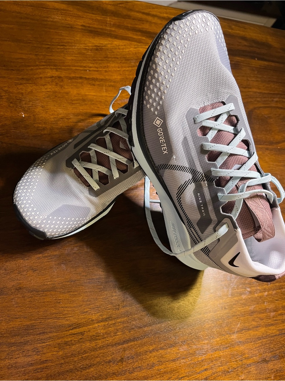 Nike Women's GORE TEX - Picture 6 of 8